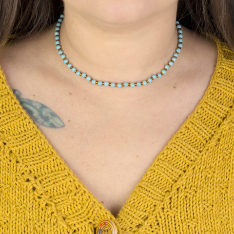 Choker z howlitem turkusowym